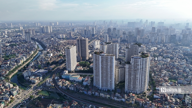 Để đạt mục ti&ecirc;u GDP 10%, kinh tế Việt Nam cần điều g&igrave; trong nửa cuối năm? - Ảnh 1.