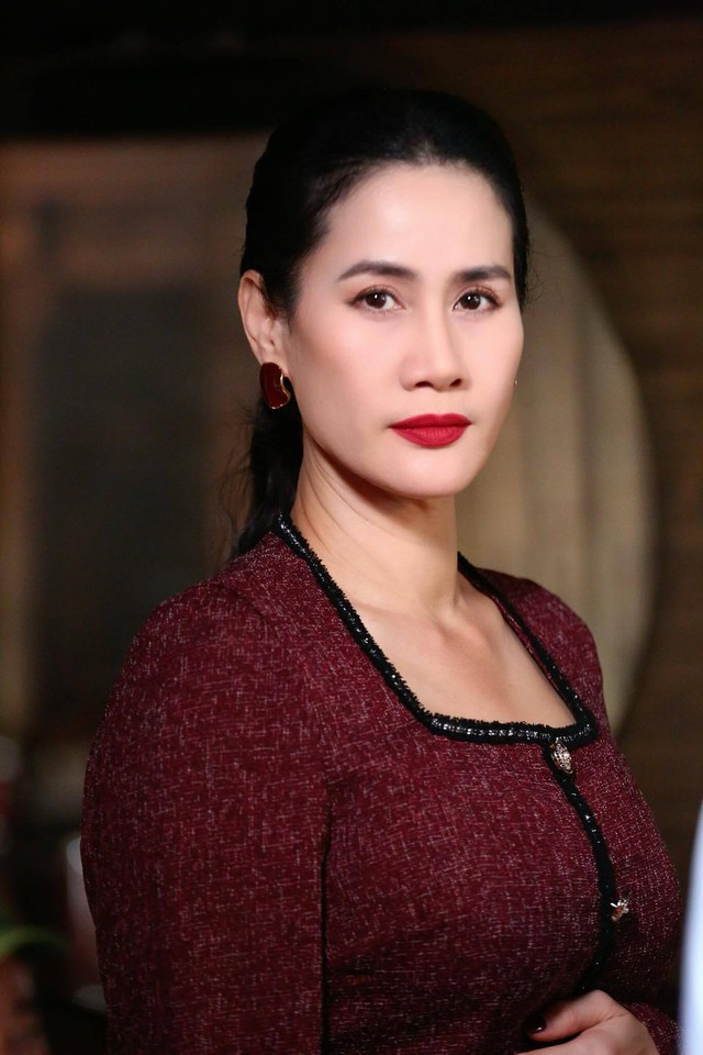 "Chị đại phản diện của màn ảnh Việt": U50 làm mẹ đơn thân- Ảnh 4.