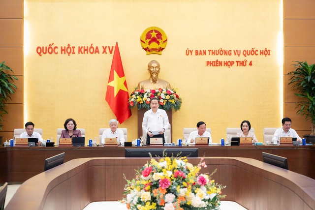 Chủ tịch Quốc hội: Xử lý ngay những vấn đề cấp bách, không thể chậm trễ- Ảnh 1.