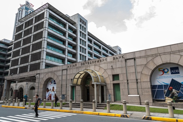 ADB hạ dự b&aacute;o tăng trưởng của Đ&ocirc;ng Nam &Aacute; trong năm 2026 - Ảnh 1.