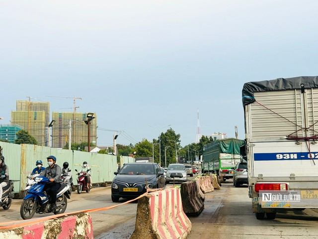 Tp.HCM: Kiến nghị xử lý xe “băm nát” đường, sớm vận hành bệnh viện- Ảnh 2.