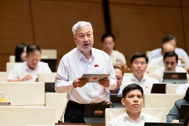 Lo "chảy m&aacute;u chất x&aacute;m" khi đưa lao động ra nước ngo&agrave;i, Bộ trưởng Nội vụ n&ecirc;u giải ph&aacute;p - Ảnh 2.