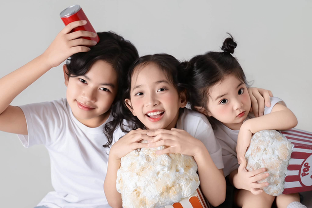 "Mợ chảnh" nhà Khánh Thi-Phan Hiển, khoe tài năng nhảy múa gây chú ý - Ảnh 3.