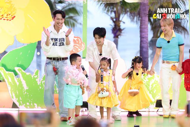 "Anh Trai và cái đuôi nhỏ" khép lại hành trình mùa hè bằng Lễ tốt nghiệp đầy xúc động - Ảnh 2.