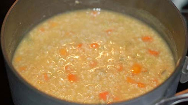 Loại củ quen thuộc được ví như "thực phẩm vàng" cho đôi mắt, chế biến đúng cách càng tốt - Ảnh 2.