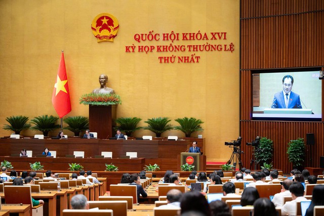 Bộ trưởng Trịnh Việt Hùng: Bãi bỏ điều kiện kinh doanh không đồng nghĩa buông lỏng quản lý - Ảnh 2.