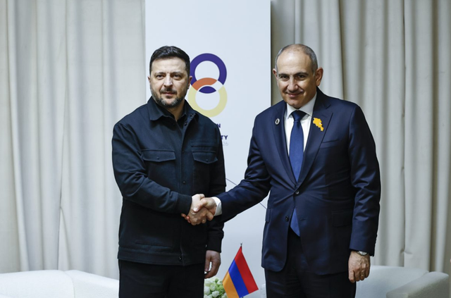 Ông Zelensky ca ngợi quan hệ ngày càng mang tính xây dựng giữa Ukraine và Armenia- Ảnh 1.
