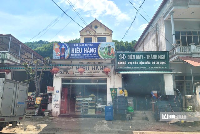 Sạt lở núi làm sập tường, đe dọa 17 hộ dân: Lên phương án ổn định cuộc sống- Ảnh 5.