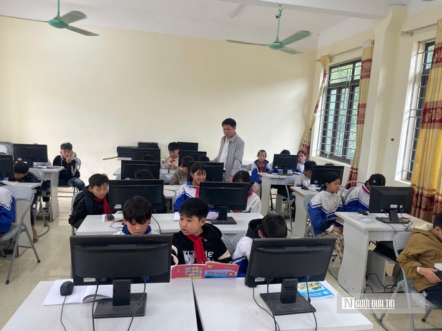 Gần 5 người tranh một suất giáo viên ở Thanh Hóa- Ảnh 1.