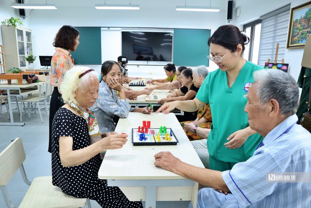 Người già tiêm "thuốc bổ não": Cẩn trọng tiền mất, tật mang- Ảnh 2.