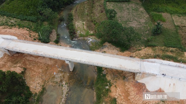 Niềm vui của người dân vùng cao khi lần đầu có đường, cầu xóa cảnh cô lập- Ảnh 4.