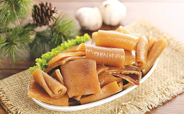 Thứ bị nhiều người bỏ đi ở con lợn lại l&agrave; "kho b&aacute;u" chống l&atilde;o h&oacute;a? - Ảnh 1.