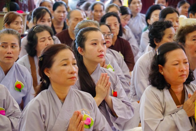 Bảy Núi mùa Vu Lan: Khi tình yêu thương được cài lên ngực áo - Ảnh 4.