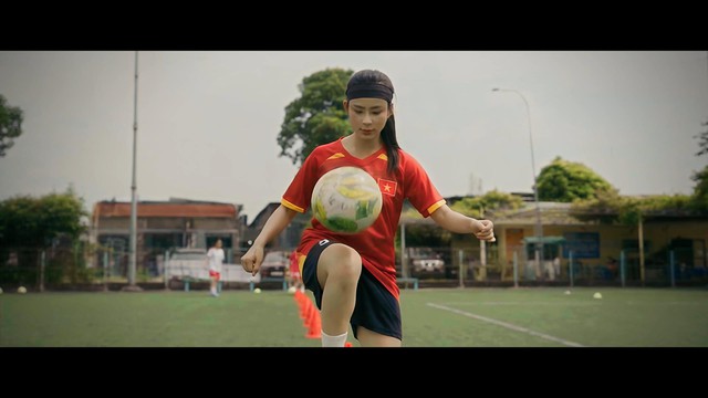 NSND Trung Anh: &Ocirc;ng bố khắt khe tr&ecirc;n m&agrave;n ảnh v&agrave; quan điểm bất ngờ về chuyện nu&ocirc;i dạy con - Ảnh 2.