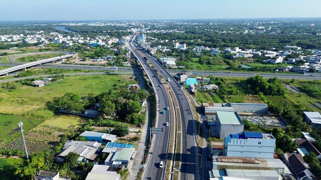 Liên kết vùng Tp.HCM - Long An - Tiền Giang rộng mở từ tuyến đường 6 làn xe sắp "về đích"- Ảnh 12.