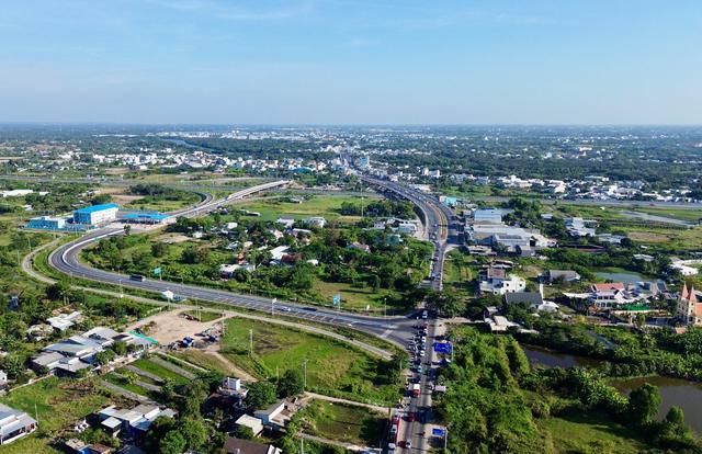 Liên kết vùng Tp.HCM - Long An - Tiền Giang rộng mở từ tuyến đường 6 làn xe sắp "về đích"- Ảnh 7.