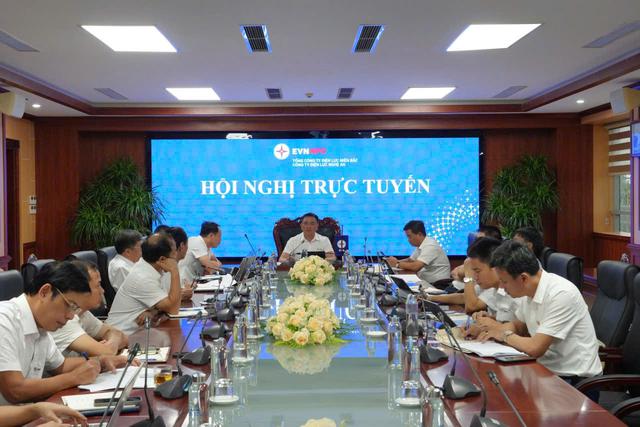 Quyết liệt chuyển biến trong giảm tổn thất điện năng - Ảnh 1.