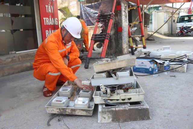 Quyết liệt chuyển biến trong giảm tổn thất điện năng - Ảnh 2.