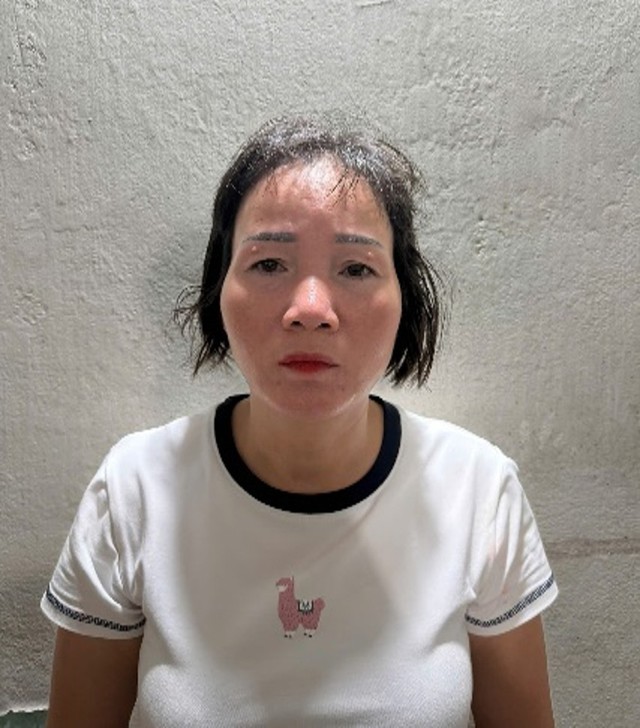 Chứa mại dâm trong quán cà phê, khách hàng có thanh niên 18 tuổi - Ảnh 1.