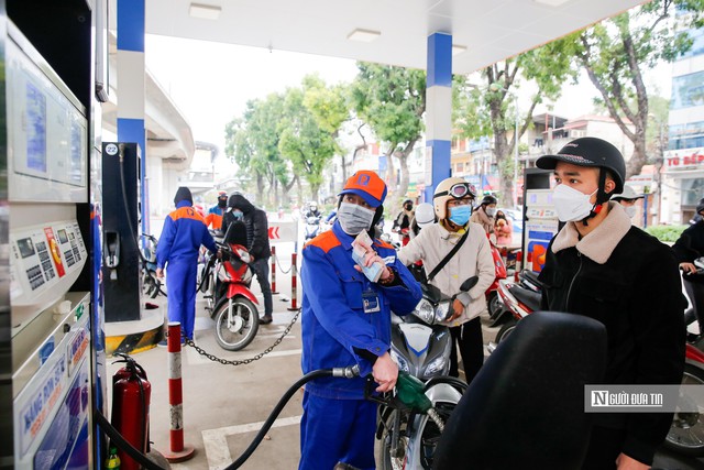 Giá xăng dầu đồng loạt tăng- Ảnh 1.