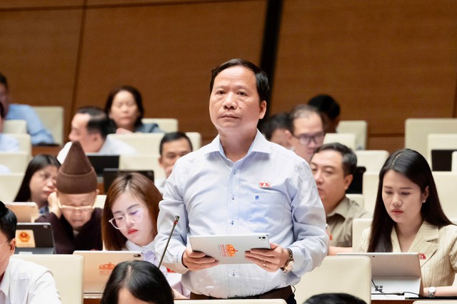Sửa Luật Đất đai: Phân cấp mạnh nhưng cần thêm cơ chế hỗ trợ nguồn lực cho cấp xã- Ảnh 2.