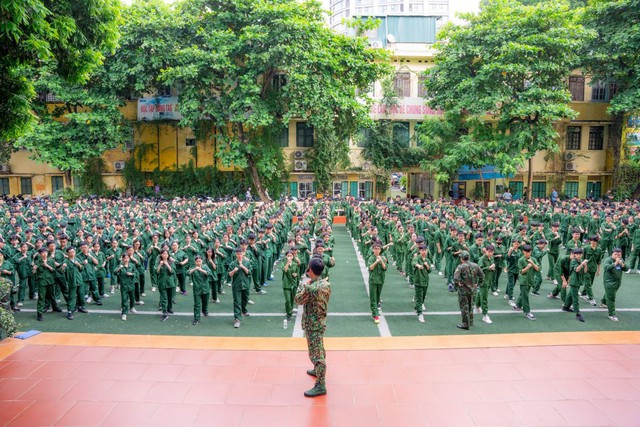 Kh&ocirc;ng tổ chức hoạt động trải nghiệm tập trung để ho&agrave;n th&agrave;nh m&ocirc;n Gi&aacute;o dục quốc ph&ograve;ng an ninh- Ảnh 1.