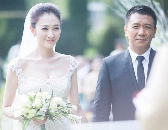 Vượt qua nỗi buồn sau hôn nhân đổ vỡ - Chị đẹp tự thưởng cho mình siêu xe tiền tỷ - Ảnh 6.