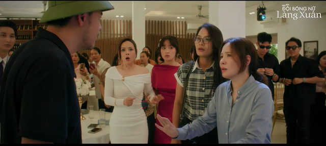 Tuấn T&uacute; - một &ocirc;ng chồng "b&aacute;o đời" v&agrave; Đan L&ecirc; &ndash; một c&ocirc; vợ cam chịu g&acirc;y ch&uacute; &yacute; tr&ecirc;n m&agrave;n ảnh - Ảnh 2.