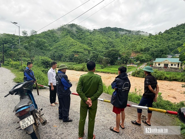 Mường Lát hoãn tựu trường vì mưa lũ, nhiều địa bàn bị chia cắt, cô lập- Ảnh 5.
