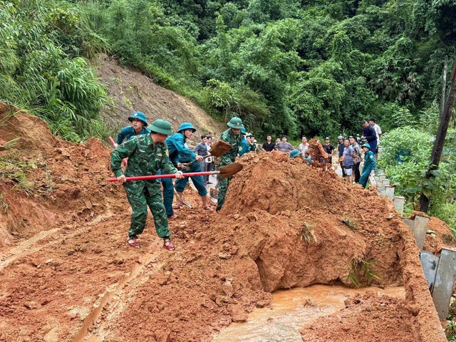 Mường Lát hoãn tựu trường vì mưa lũ, nhiều địa bàn bị chia cắt, cô lập- Ảnh 8.