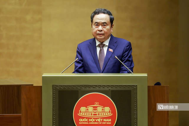Chủ tịch Quốc hội: "Kh&ocirc;ng được để người d&acirc;n, doanh nghiệp phải chờ đợi" - Ảnh 1.