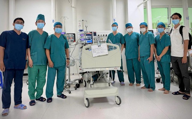 Lý do bé trai 7 tháng tuổi nguy kịch sau khi ăn cháo lươn - Ảnh 2.