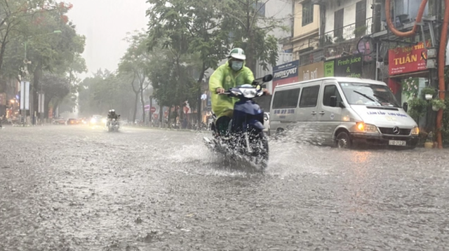 Dự báo thời tiết 26/8/2026: Bão số 4 gây mưa to, miền Bắc nguy cơ ngập úng diện rộng - Ảnh 1.