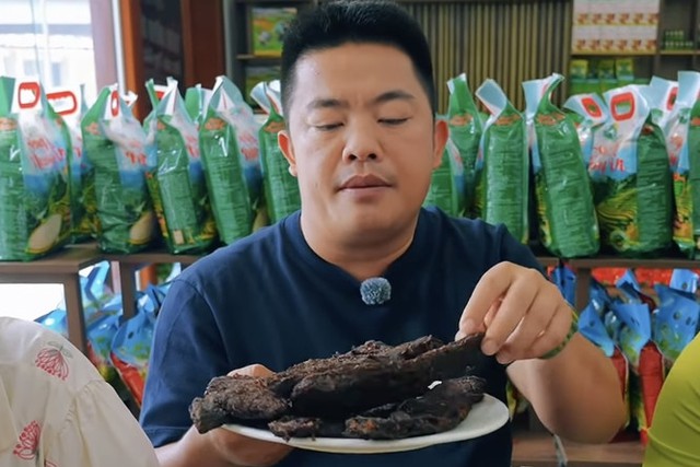 Thủ đoạn kinh doanh của Hải Sa Pa "h&ocirc; biến" thịt tr&acirc;u Ấn Độ th&agrave;nh đặc sản T&acirc;y Bắc - Ảnh 1.