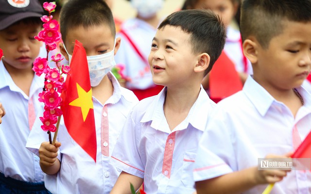 Chuẩn bị tựu trường, cha mẹ đừng quên "lá chắn" bảo vệ trẻ dị ứng thực phẩm - Ảnh 1.