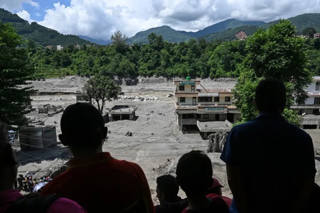 Lũ quét, sạt lở đất ở Nepal: Sụp đổ sông băng là gì, hiện tượng này phổ biến đến đâu?- Ảnh 1.