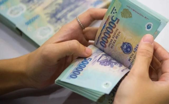 Theo quy định mới, doanh nghiệp chậm trả tiền lương bị phạt bao nhiêu? - Ảnh 1.
