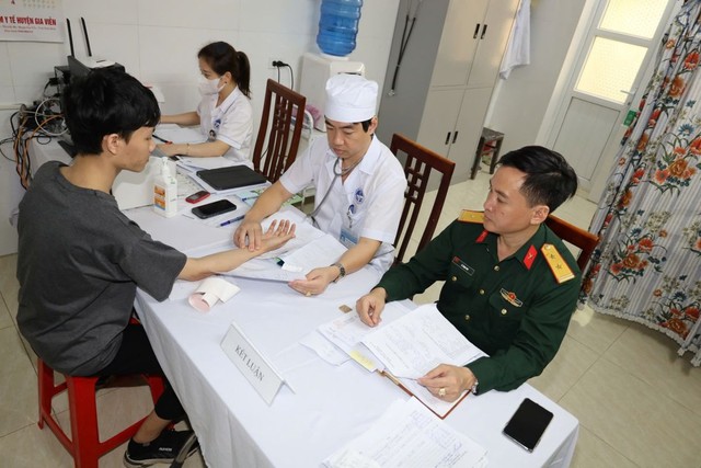 Các trường hợp được miễn, tạm hoãn nghĩa vụ quân sự mới nhất - Ảnh 1.