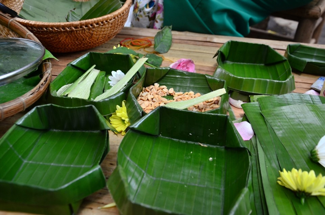 Loại lá rụng đầy vườn ở Việt Nam, "trời Tây" bán gần nửa triệu đồng/chiếc vẫn có người mua - Ảnh 4.