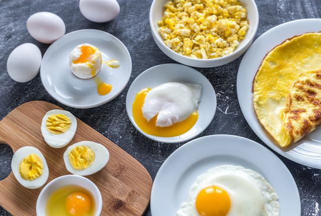 Luộc trứng tưởng đơn giản nhưng nhiều người vẫn làm sai: Chuyên gia chỉ cách giữ trọn dinh dưỡng - Ảnh 2.