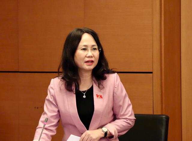 Bộ trưởng VHTT&DL lo ngại nhiều gi&aacute; trị nguy&ecirc;n gốc, n&eacute;t đặc sắc của n&ocirc;ng th&ocirc;n đang bị "b&ecirc; t&ocirc;ng h&oacute;a" - Ảnh 1.