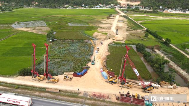 Nghệ An tăng tốc đầu tư hạ tầng, khơi thông nguồn lực tạo đà tăng trưởng hai con số- Ảnh 2.
