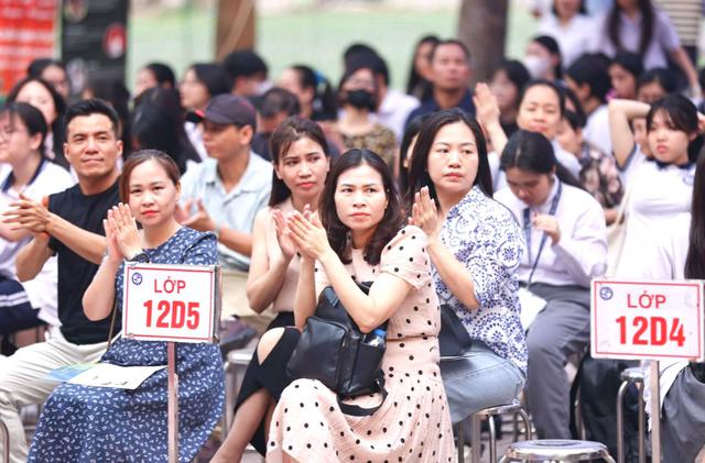 Đề xuất cấm Ban đại diện cha mẹ học sinh tự đặt ra các khoản thu - Ảnh 1.