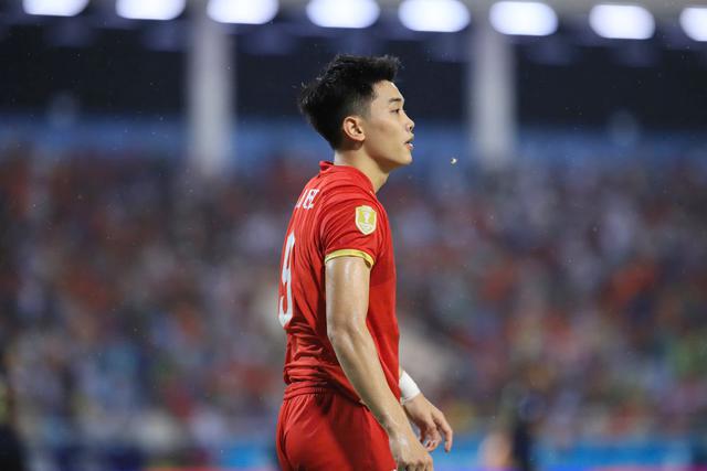 Pha ăn mừng đặc biệt của Vua ph&aacute; lưới ASEAN Cup 2026 - Ảnh 5.