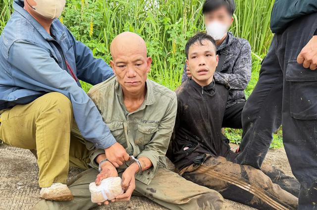 Bắt 2 đối tượng mua bán trái phép hơn 3000 viên ma túy tổng hợp- Ảnh 1.