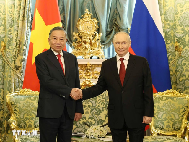 Tổng Bí thư, Chủ tịch nước Tô Lâm hội đàm với Tổng thống Nga Vladimir Putin- Ảnh 1.