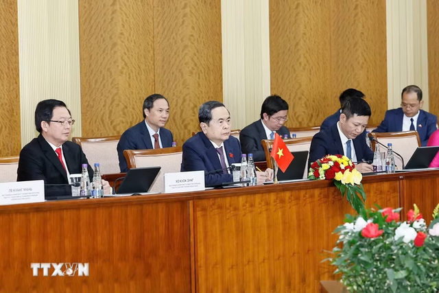 Chủ tịch Quốc hội Trần Thanh Mẫn hội đàm với Chủ tịch Quốc hội Mông Cổ Sandag Byambatsogt: Hướng tới nâng kim ngạch thương mại lên 200 triệu USD - Ảnh 2.