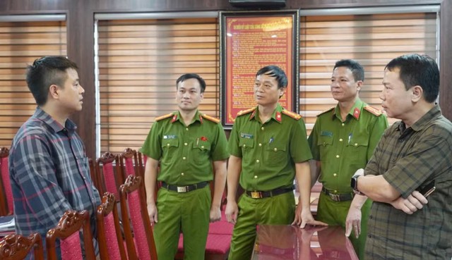 Công an khám xét nơi ở của giang hồ Linh "Lùn"- Ảnh 2.