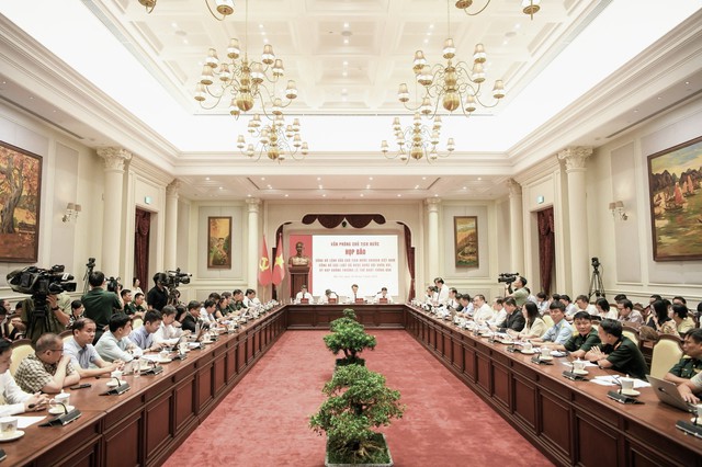 Chính trị viên Ban Chỉ huy quân sự cấp xã là sĩ quan Quân đội nhân dân Việt Nam - Ảnh 2.