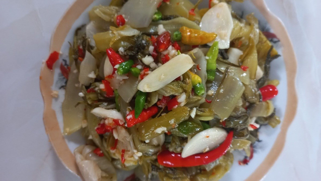 Người phụ nữ 32 tuổi mắc ung thư gan, m&oacute;n rau quen thuộc khiến b&aacute;c sĩ "giật m&igrave;nh"- Ảnh 1.